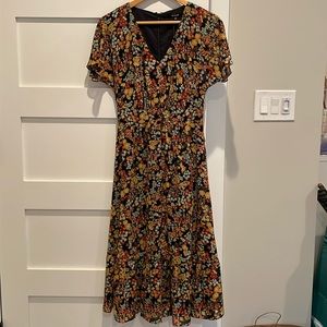 Madewell - Dolman-Sleeve Ruffle-Hem Midi Dress in Flower Garden - Size 00